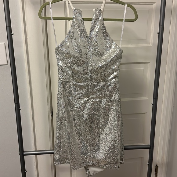 NWT silver sequin Lulu’s Dress 🪩 - Picture 8 of 14